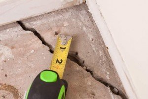 floor shrinkage and settlement cracks